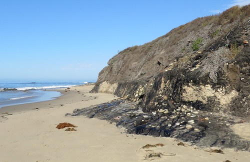 Carpinteria Tar Pits Park hike trail Chumash tomol